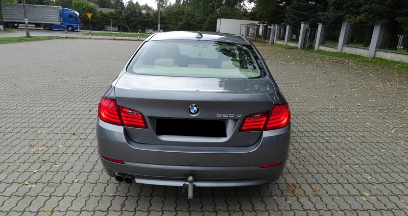 BMW Seria 5 cena 45900 przebieg: 244000, rok produkcji 2011 z Kock małe 301